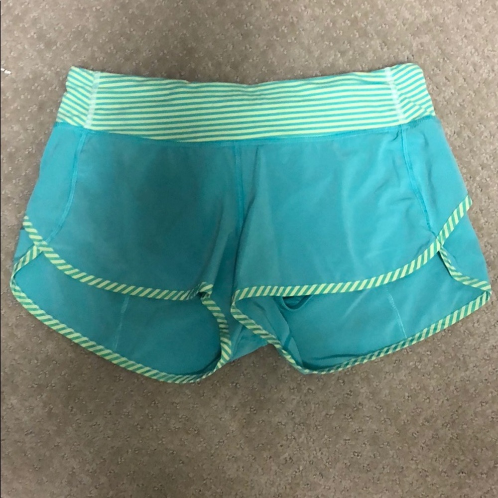 Lululemon teal speedshorts size 6